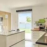 בית נופש Gorgeous In Stgermainay-plage *