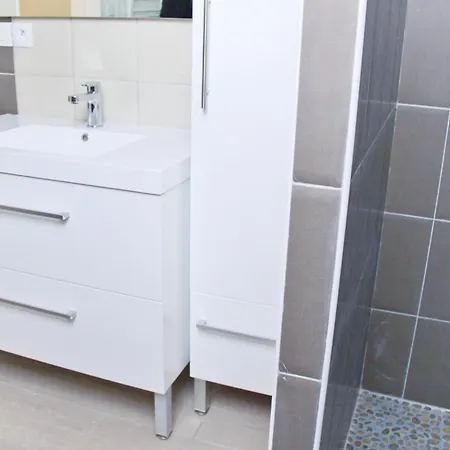 Feriehus 3 Bedroom Cozy In Stgermainay-plage Saint-Germain-sur-Ay