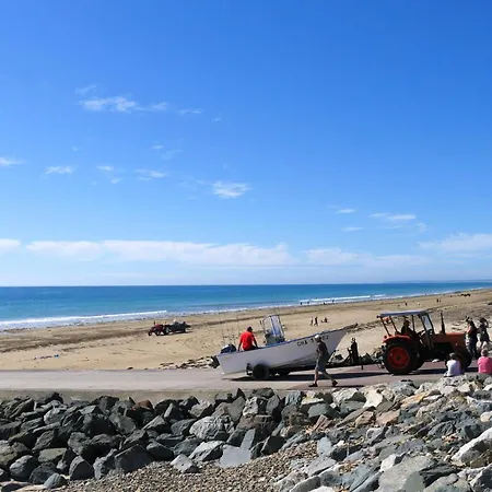 Holiday home Gorgeous In Stgermainay-plage