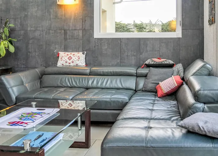 Gorgeous In Stgermainay-plage